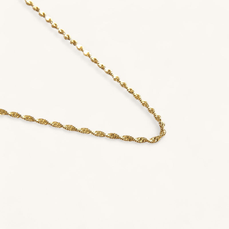 Le Collier Chaîne Torsadée