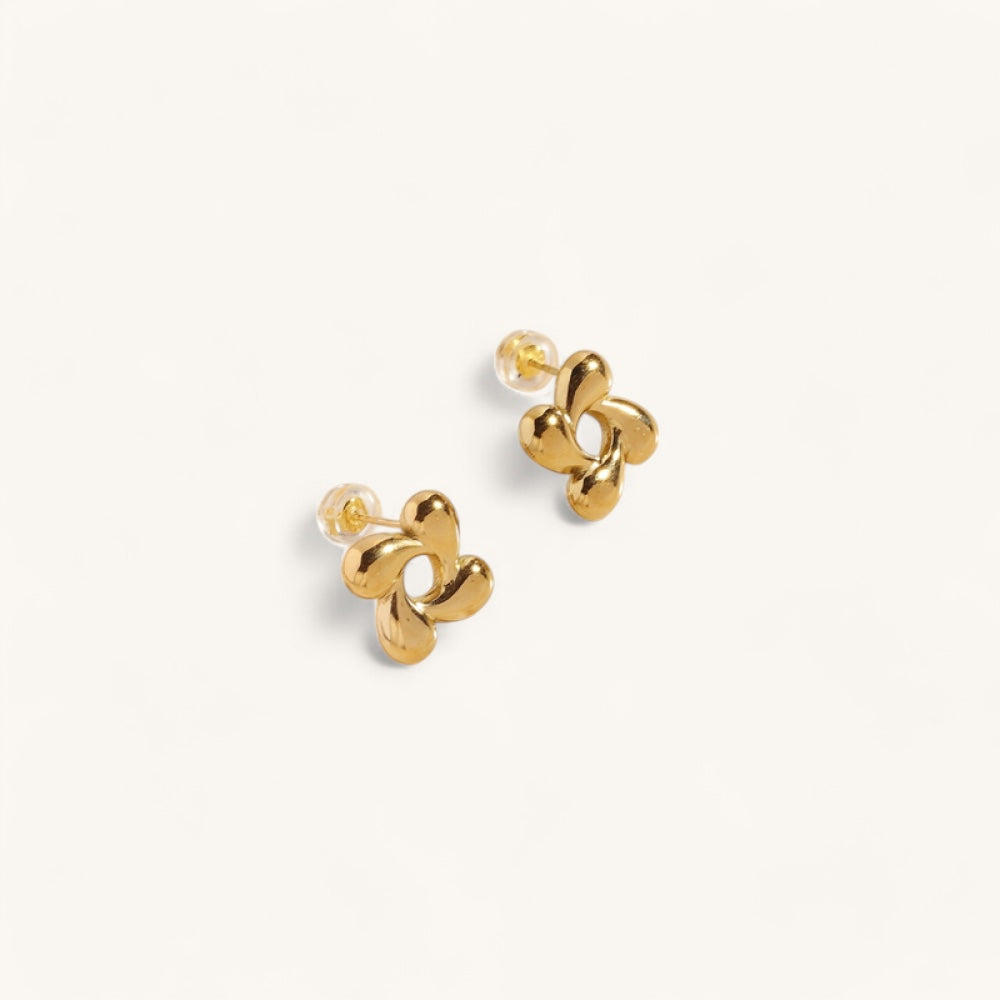 Les Boucles d’Oreilles Fleur