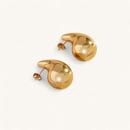 Les Boucles d’Oreilles Goutte