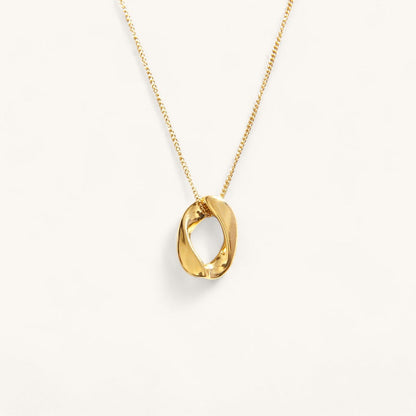 Le Collier Médaillon Ovale